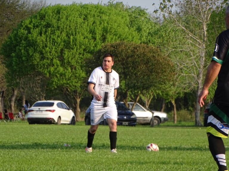 Tuyango enfrenta al Atlético Maria Grande en una nueva fecha del Torneo de Preveteranos