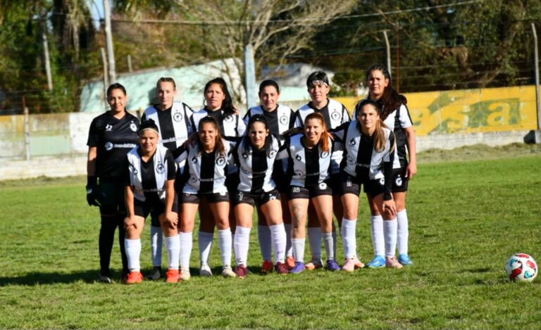 Fútbol Femenino de Paraná Campaña: Tuyango se quedó con el clásico regional